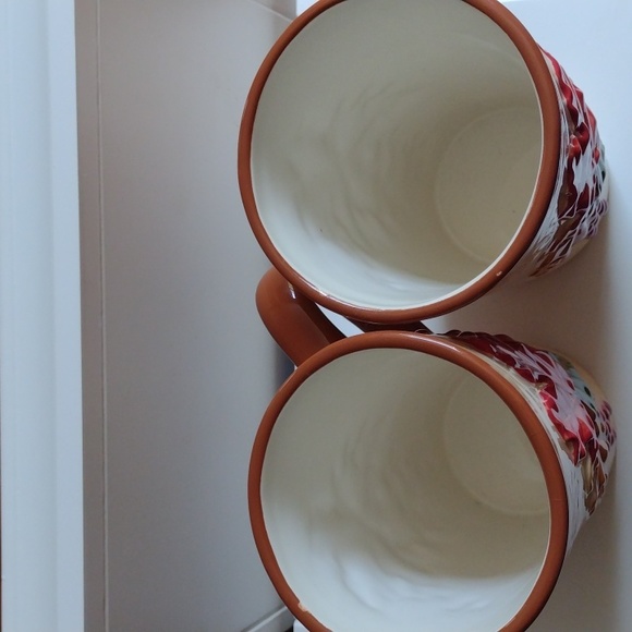 Bella Casa set of Two 20 ounce mugs 3D Autumn Theme NWT - Picture 4 of 5